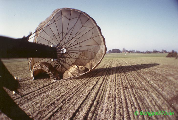 Fallschirmsprung aus Transportflugzeug C160 Transall