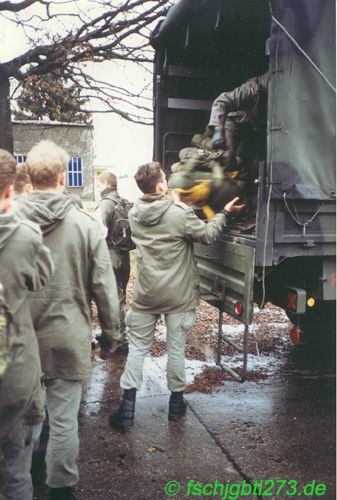 Fallschirmsprung aus Transportflugzeug C160 Transall