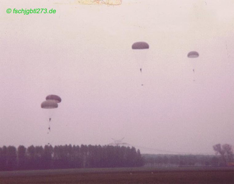 4. FschJgBtl 273 1982 Herbst Fallschirmsprungdienst CH-53